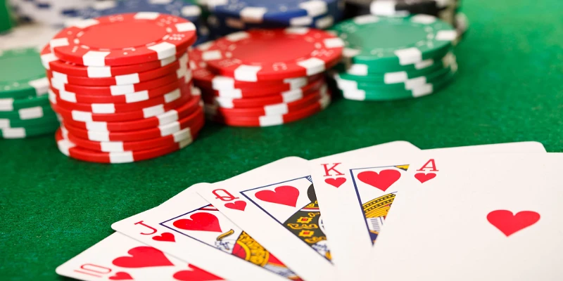 Tìm hiểu bài Poker là gì?